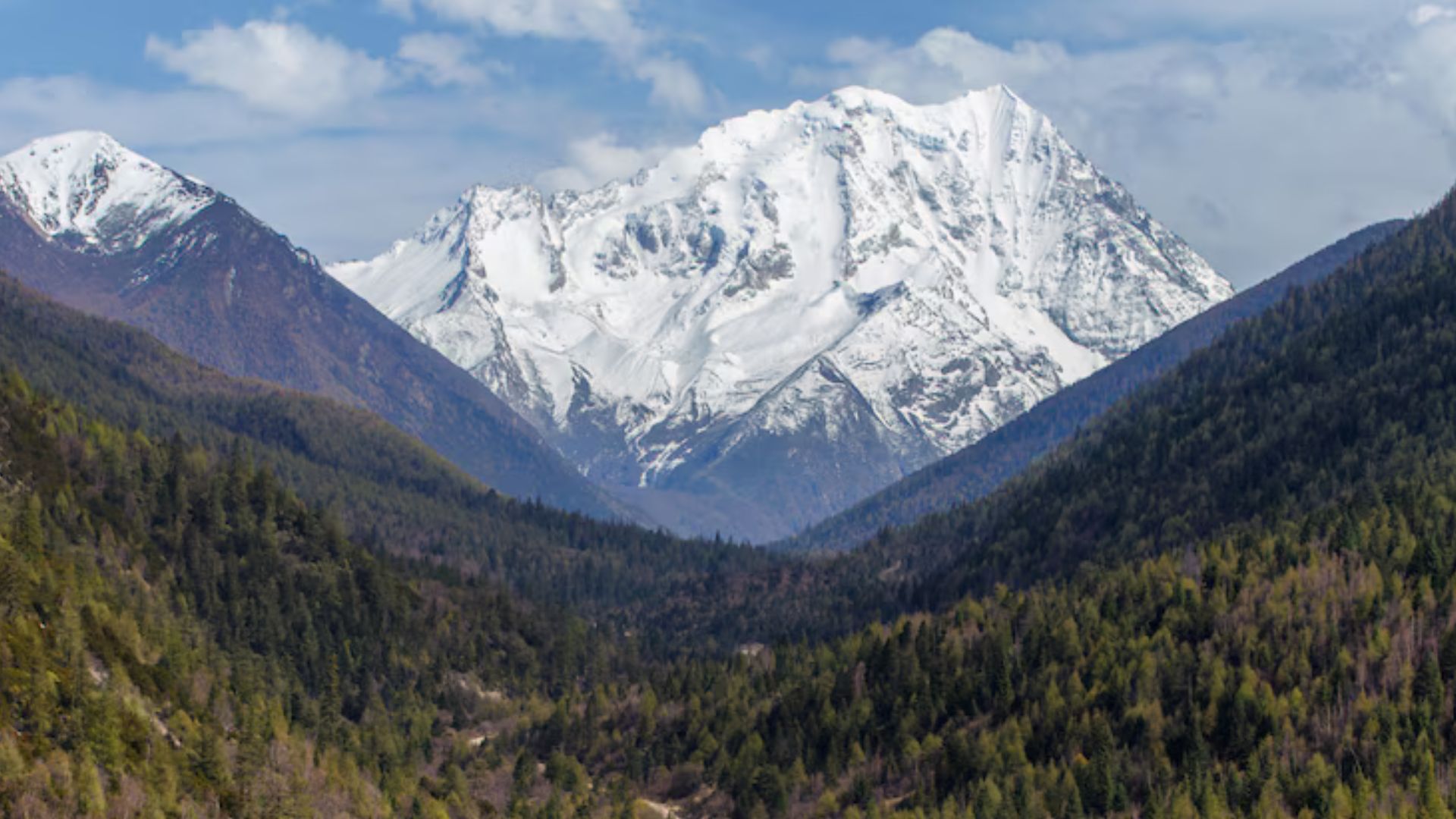 kheerganga trek image