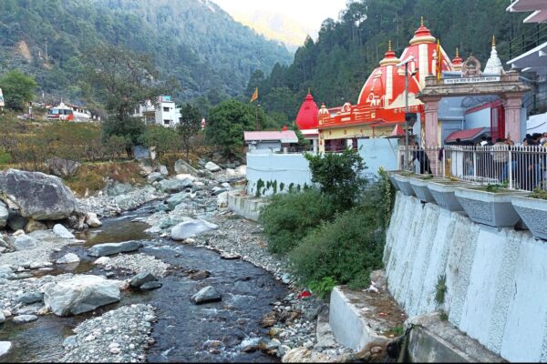 Cheapest Kainchi Dham Trip from Chandigarh: Ashram Stays, Food & Nainital Charm Kainchi Dham Trip