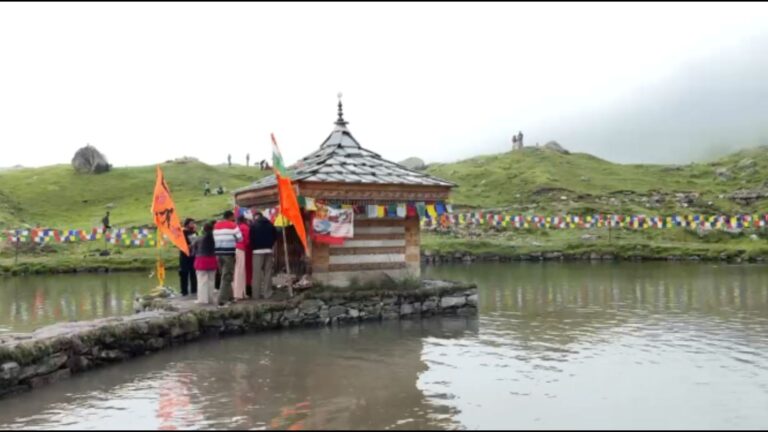 Yulla kanda temple
